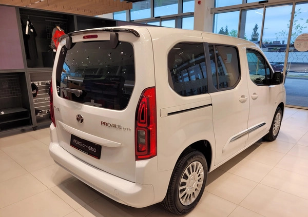 Toyota Proace City Verso cena 120400 przebieg: 1, rok produkcji 2023 z Czechowice-Dziedzice małe 67